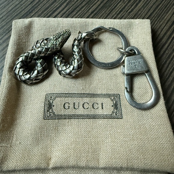 Gucci Snake Keychain - Picture 1 of 6